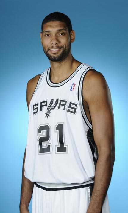 帕克：曼联买拉门斯是质的提升，跟奥纳纳相比他太像个门将了（帕克称曼联若签下拉门斯将完成质变 相较奥纳纳他更像真正的门将）