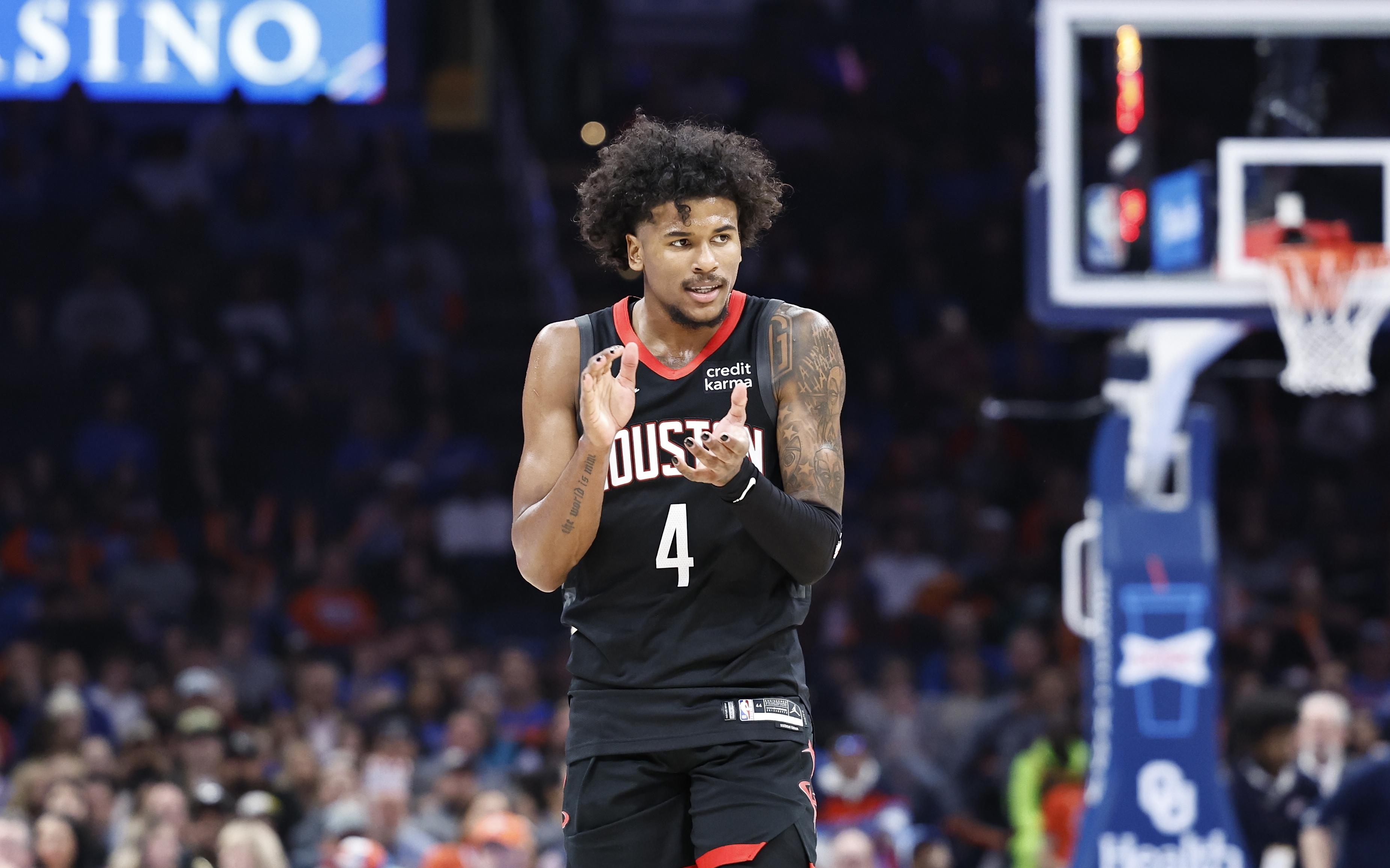 皇马客场4-3奥林匹亚科斯，姆巴佩大四喜，维尼修斯两助攻（姆巴佩上演大四喜，维尼修斯两度助攻，皇马客场4-3险胜奥林匹亚科斯）