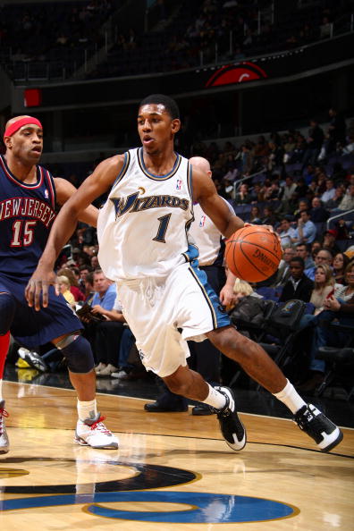 巴黎圣日耳曼姆巴佩连续两场破门（巴黎圣日耳曼：姆巴佩连场破门）